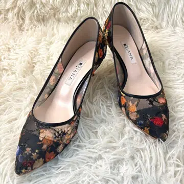 새상품급 DIANA 다이애나 펌프스 회화 시리즈 브뤼겔 22