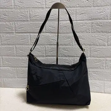 [컨디션 최상] Kanana Project 블랙 숄더백 안쪽 퍼플