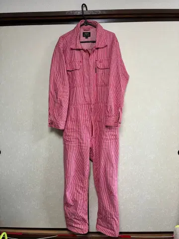 오버롤 작업복 핑크 레드 화이트 스트라이프