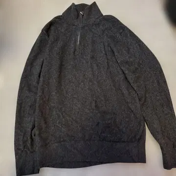 다크 그레이 하프 지퍼 스웨터 유니클로 캐시미어