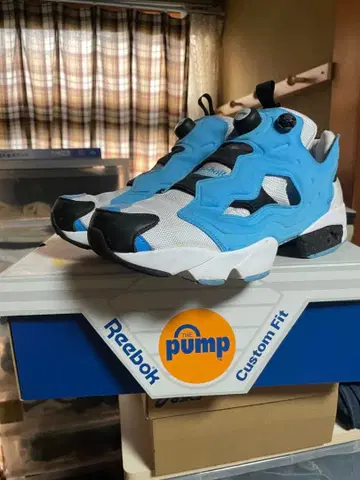 리복 더 펌프 스니커즈 파랑/화이트