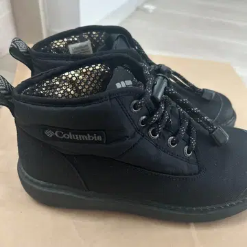 사플랜드 블랙 23.0cm