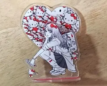 [ 이토 준지 x 산리오 ] 아크릴 스탠드 갸루 토미에 x 헬로키티