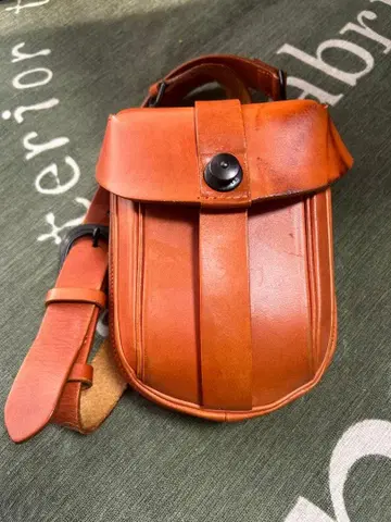 가죽 바디백 브라운 가죽제품 힙색