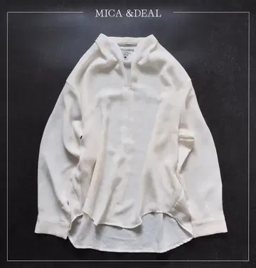 MICA &DEAL 마이카앤딜의 드레이프감 소재 V넥 블라우스