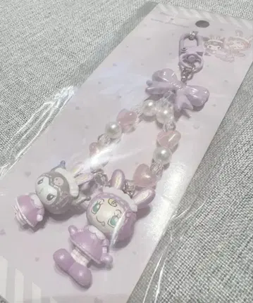 메조 피아노 쿠로미 베리에짱 마스코트 키링 산리오 콜라보