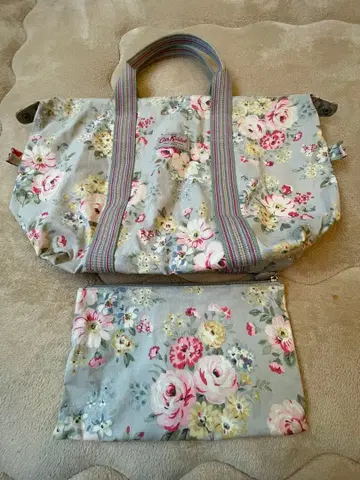 Cath Kidston 플라워 프린트 보스턴 백