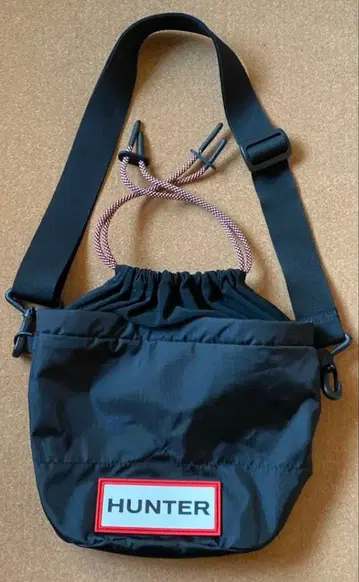 HUNTER 숄더백 블랙