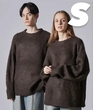 CLEL 모헤어 블렌드 샤기 디자인 니트 다크 브라운