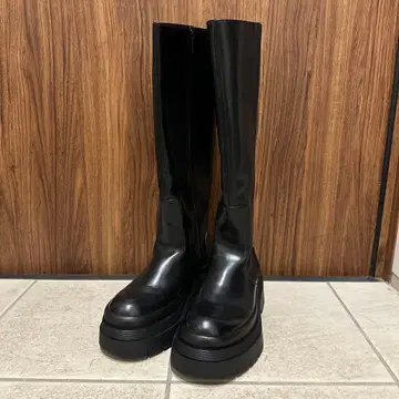 ZARA 블랙 롱 부츠