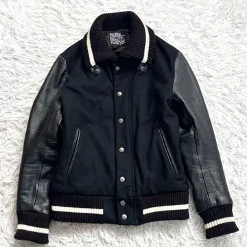 새상품급 나노 유니버스 바시티 자켓 고급 소가죽 퀼팅 써모라이트 블랙