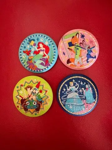 디즈니 자수 캔뱃지 4개 세트