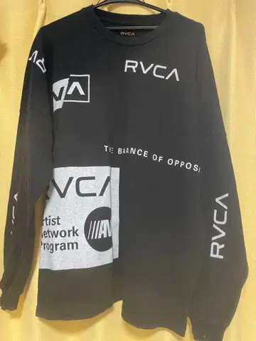 RVCA 빅 실루엣 티셔츠 블랙