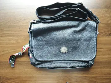 Orobianco x Setting Cracks 클러치백