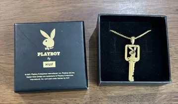 PLAY BOY 목걸이 y2k