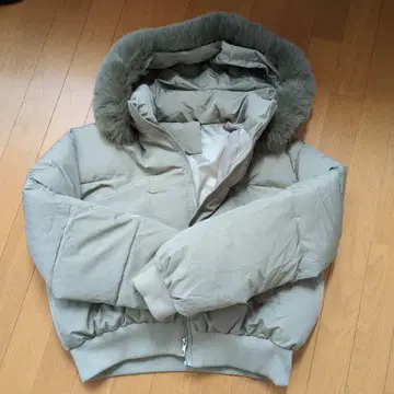 FLE-TOP02 퍼 달린 다운 자켓 베이지