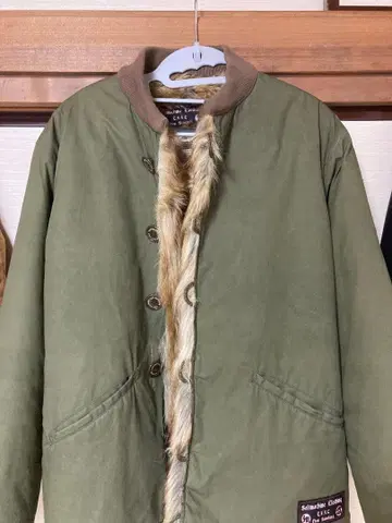 소프트 머신 클로징 퍼 포함 밀리터리 자켓 L