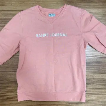 BANKS JOURNAL 핑크 맨투맨