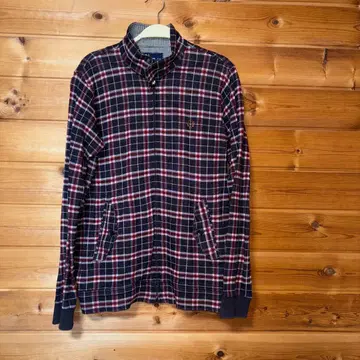 네이비 계열 체크 스탠드 카라 플란넬 셔츠