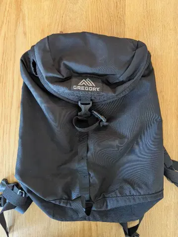 GREGORY 블랙 백팩