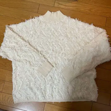 Ray BEAMS 아이보리 니트 스웨터