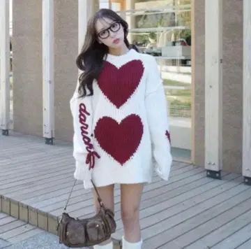 Darich 다리치 하트 로고 로우게이지 니트 튜닉 아이보리