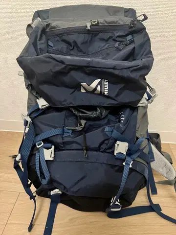 MILLET 네이비 백팩