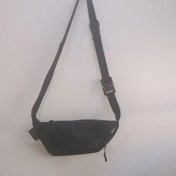 BagJack 블랙 바디백