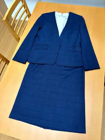 새상품급 화이트조라 수트&블라우스&코사지 세트 13호 ( LL )