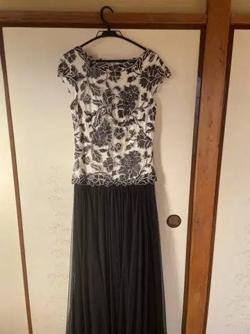 TADASHI SHOJI 포멀 드레스 사이즈 10