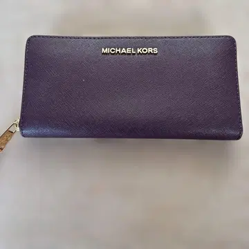MICHAEL KORS 퍼플 장지갑