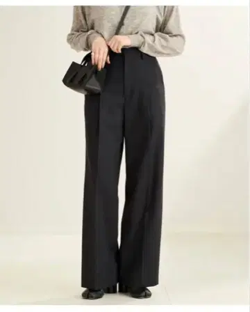 [ R'IAM ] 38 블랙 턱 와이드 팬츠