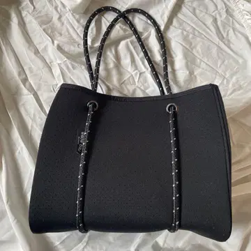 Willow Bay 블랙 토트백