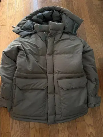 컨디션 최상 Pilgrim 필그림 다운 자켓 L 사이즈 카키