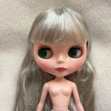 아일로 파일 스타일 본체만 네오 브라이스 아웃핏