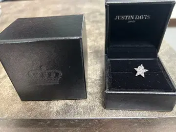 저스틴 데이비스 별 모양 귀걸이