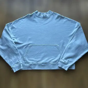 WILLY CHAVARRIA 윌리 차바리아 라이트 블루 맨투맨