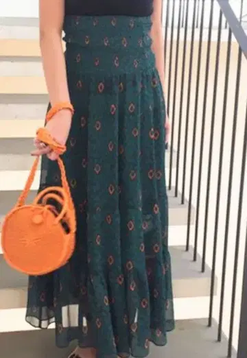 소레이아드 크레이프 프린트 개더 롱 스커트 투모로우랜드