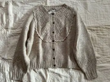 sm2 사만사 모스모스 코바늘 스캘럽 절개 가디건