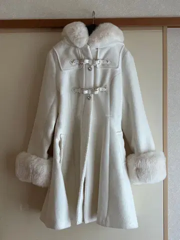 LIZLISA 롱 코트 화이트