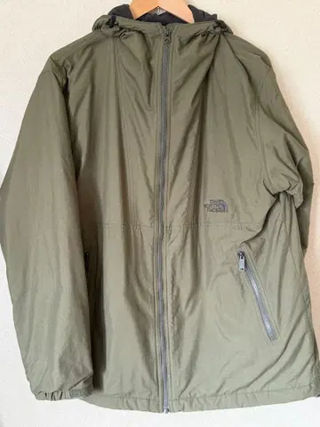 THE NORTH FACE 마운틴 파카 올리브