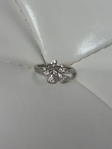 다이아몬드 플라워 반지 화이트 골드 7.5호