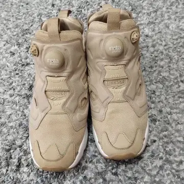 리복 인스타펌프 퓨리 베이지