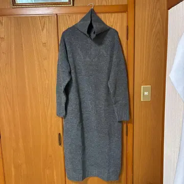 AZUL 그레이 하이넥 니트 원피스