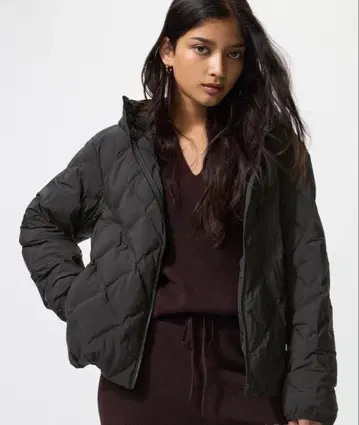 유니클로 퍼프틱 후드티