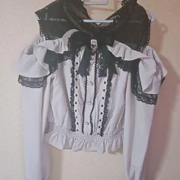 LIZLISA 오픈 숄더 프릴 블라우스 리즈리사