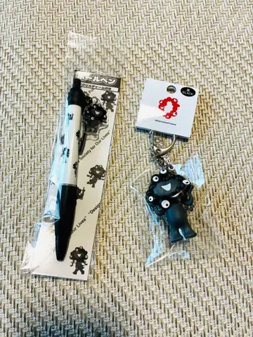 블랙 미야쿠 입체 PVC 키링 아크릴 참 포함 볼펜 2세트