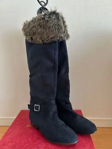 [ ORientaL TRaffic ] 네이비 퍼 포함 롱 부츠