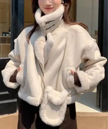 DIAVEL 무스탕 코트 크림색