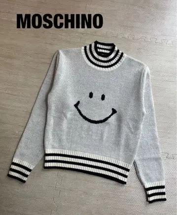 새상품급 MOSCHIN 하이넥 스웨터 스마일 M